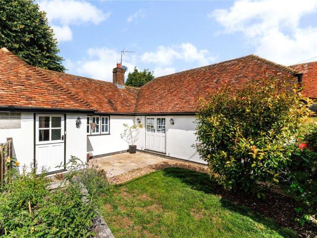Bungalow for sale in Porton, Wiltshire