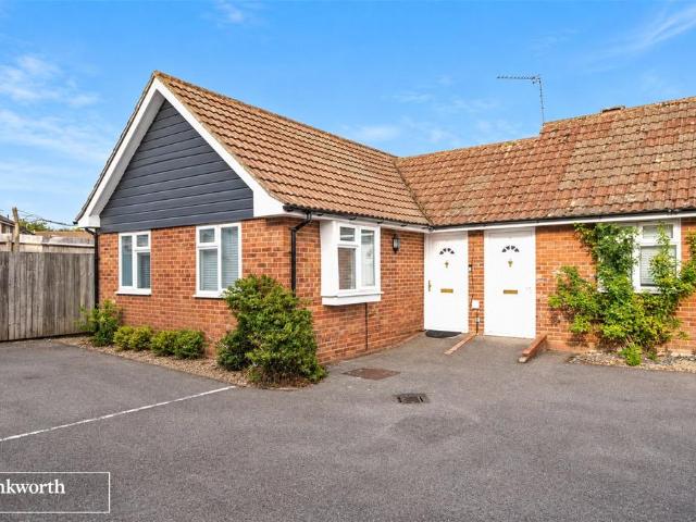 Bungalow for sale in Basingstoke, Basingstoke and Deane