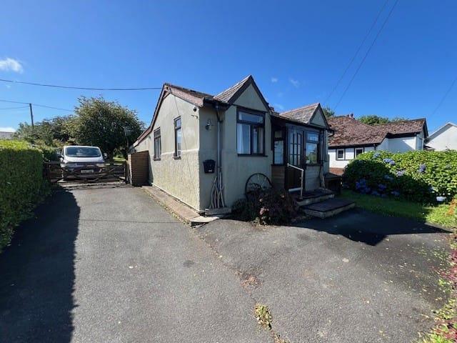 Bungalow for sale in Penbryn, Brynhoffnant