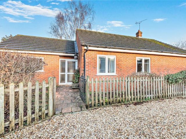Bungalow for sale in Newbury, West Berkshire