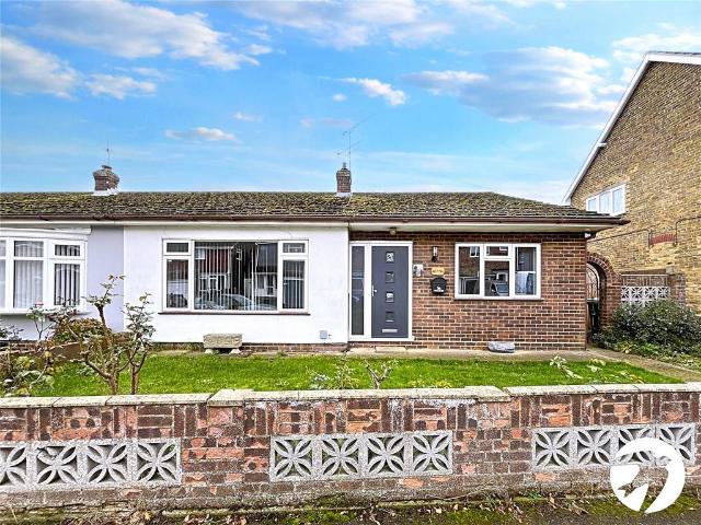 Bungalow for sale in Oad Street, Kent
