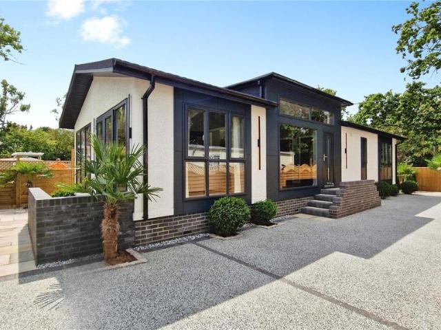 Bungalow for sale in Newell Green