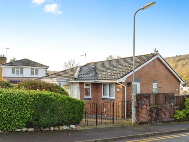 Bungalow for sale in Pontardawe, Pontardawe, Clydach