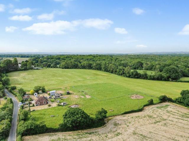 Bungalow for sale in Bridgefield, Kent