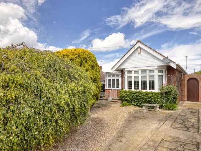 Bungalow for sale in Chilton, Acol