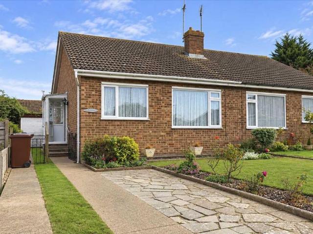 Bungalow for sale in Clacton-on-Sea, Tendring