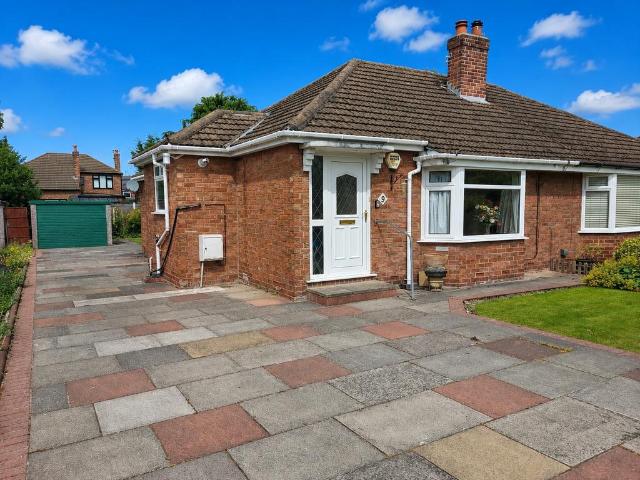 Bungalow for sale in Fulshaw Park, Wilmslow