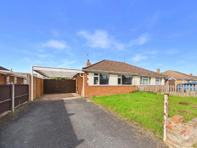 Bungalow for sale in Innsworth, Tewkesbury