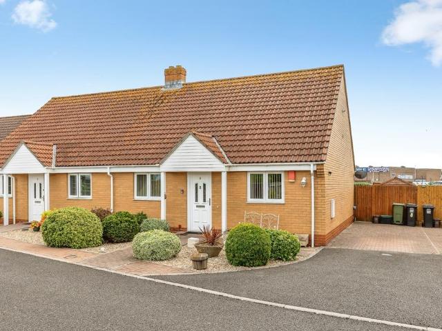 Bungalow for sale in Worle, Weston-super-mare