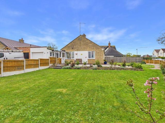 Bungalow for sale in Crookhill, Worcestershire