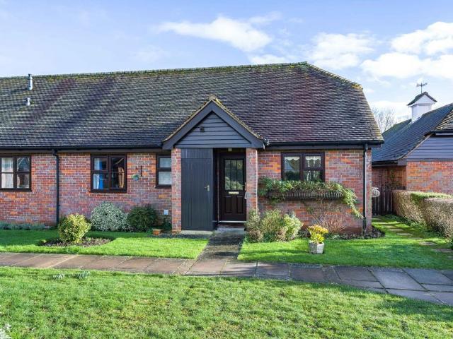 Bungalow for sale in Berrick Salome, Oxfordshire