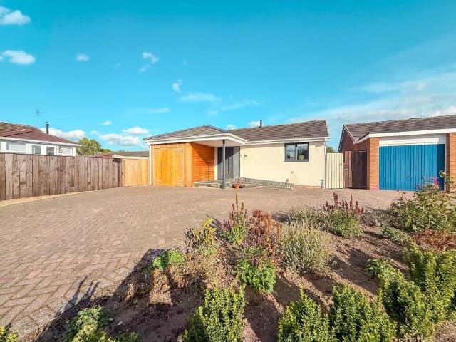 Bungalow for sale in Eaglescliffe, Egglescliffe