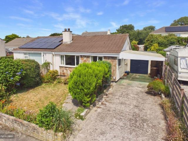 Bungalow for sale in Lanner, Cornwall