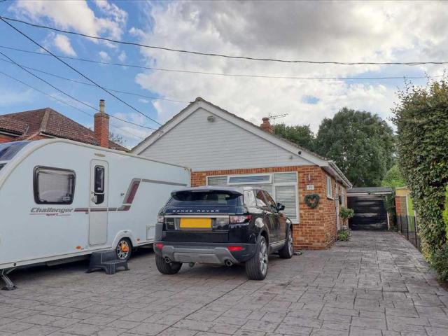 Bungalow for sale in Weeley, Dale Hill