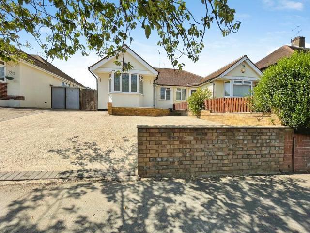 Bungalow for sale in North Watford