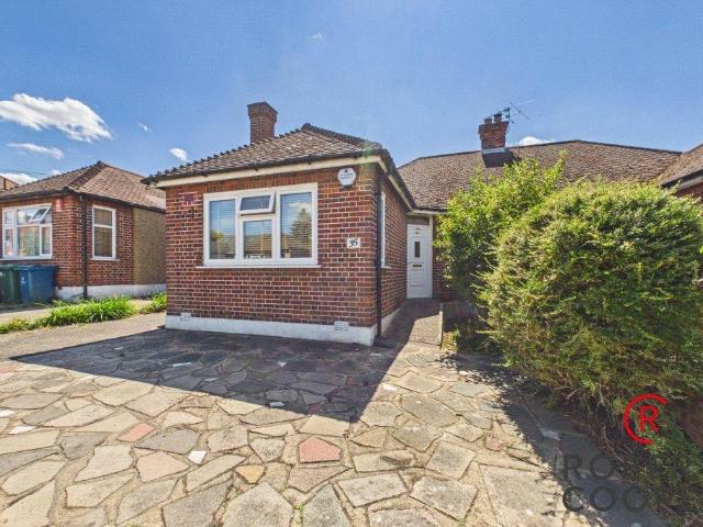 Bungalow for sale in Lane, Greater London
