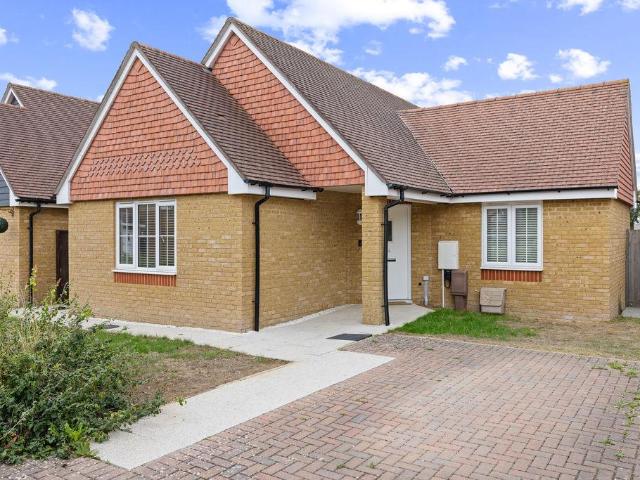 Bungalow for sale in Littlecote, West Sussex