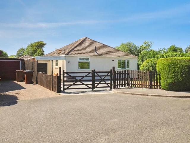 Bungalow for sale in Wollaton Vale, Haddon