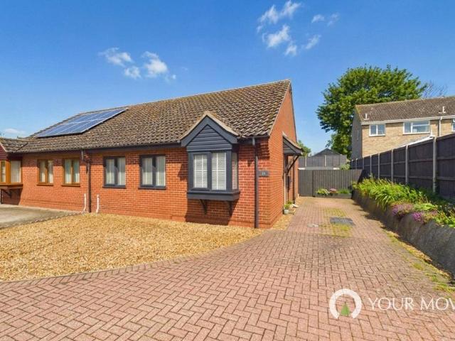 Bungalow for sale in Redenhall with Harleston, Burgh St Peter
