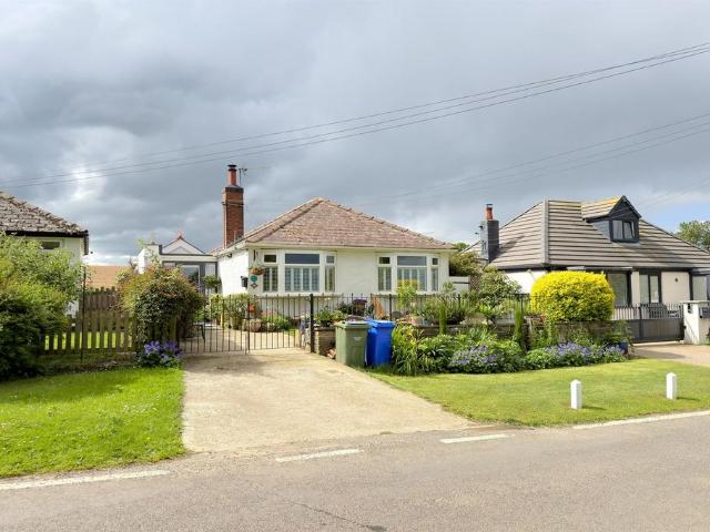 Bungalow for sale in Filey, North Yorkshire