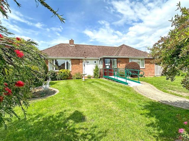 Bungalow for sale in Rustington, Clapham