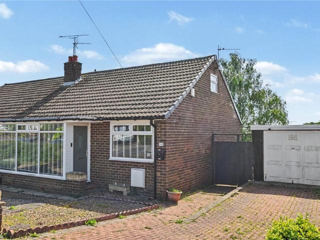 Bungalow for sale in Churwell, West Yorkshire