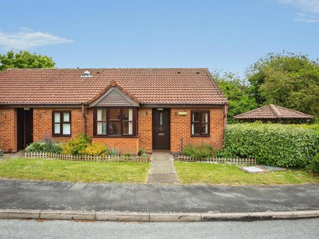 Bungalow for sale in Elmfield, Leicestershire