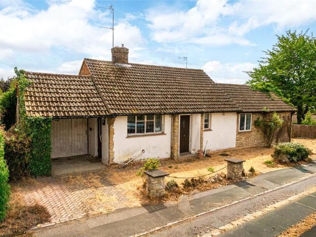 Bungalow for sale in Sherington