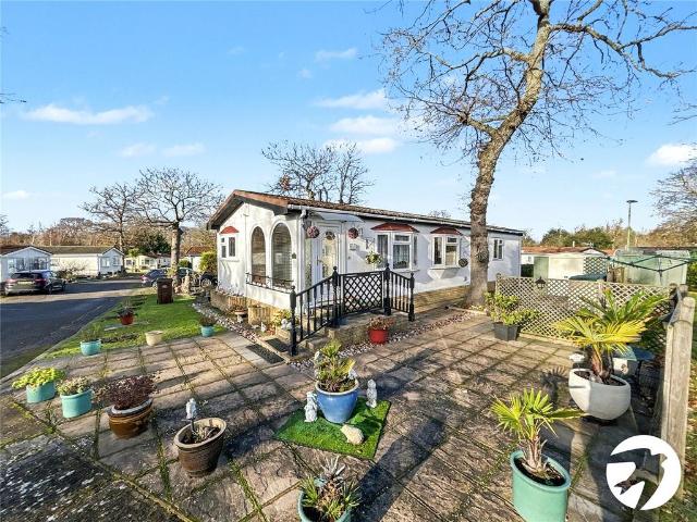 Bungalow for sale in Joydens Wood, Monks Orchard