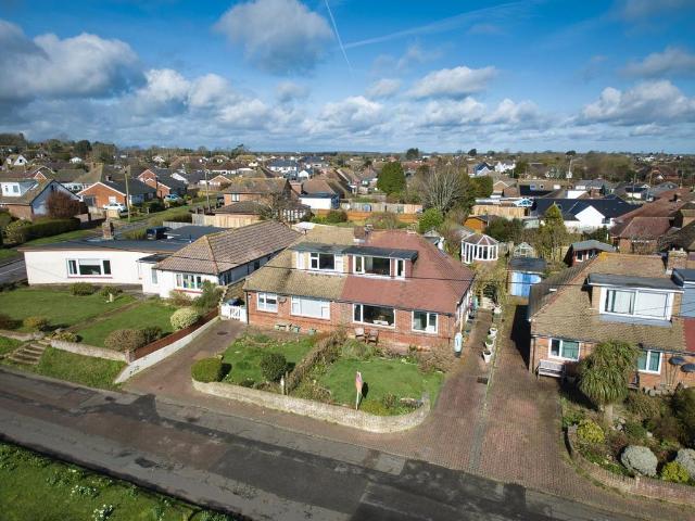 Bungalow for sale in Ash, Kent
