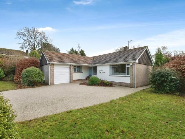 Bungalow for sale in West Hill, Budlake