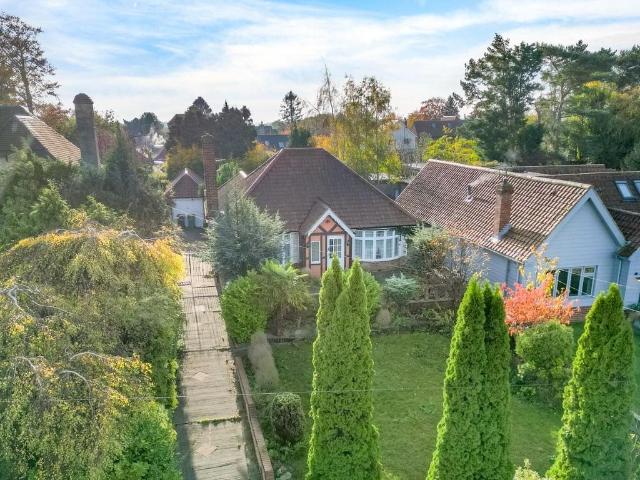 Bungalow for sale in Copmanthorpe, York