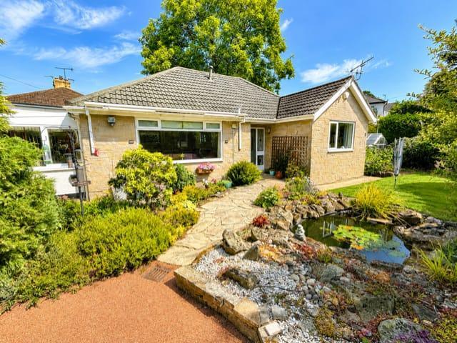 Bungalow for sale in Cottingley, West Yorkshire