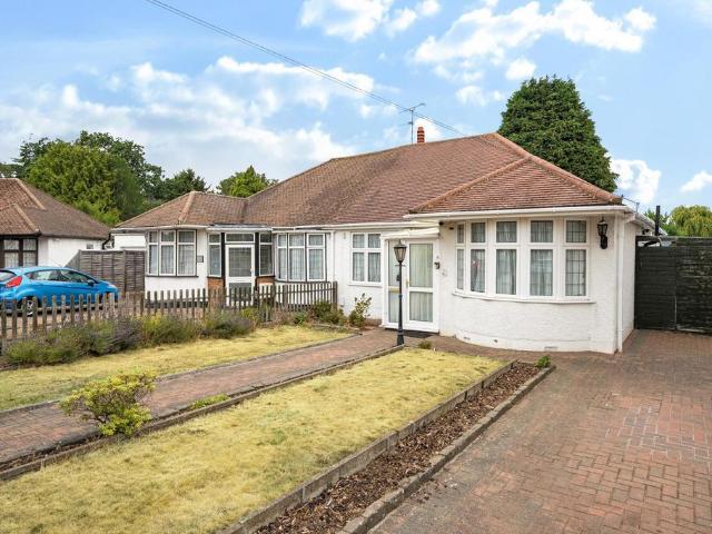 Bungalow for sale in Crofton, Greater London