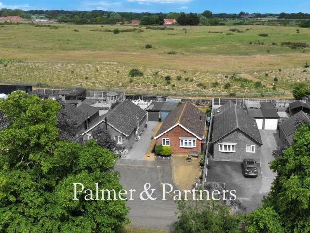 Bungalow for sale in Eastbridge, Suffolk