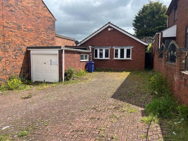 Bungalow for sale in Cradley, West Midlands