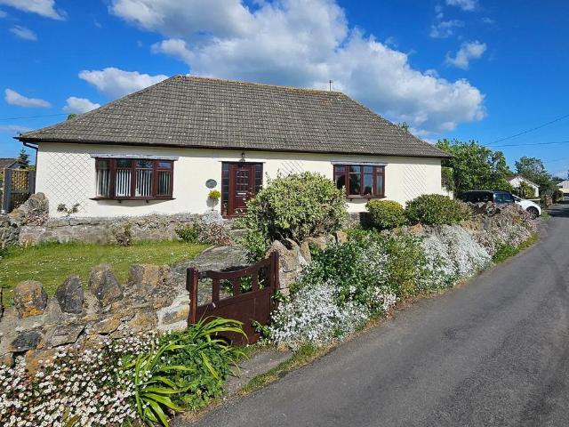 Bungalow for sale in Eastertown, Lympsham