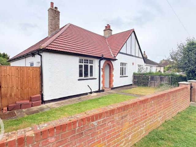 Bungalow for sale in Stotfold, Bedfordshire