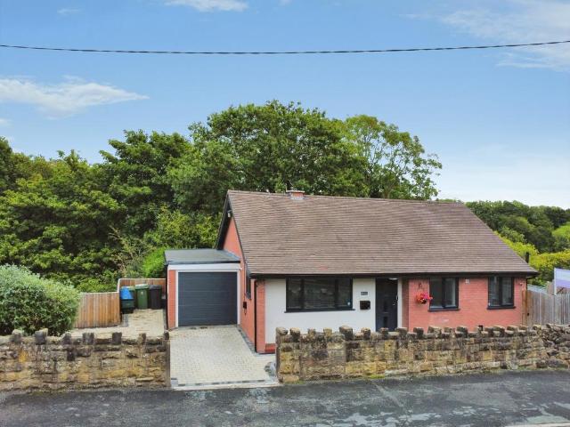 Bungalow for sale in Lodge, New Broughton