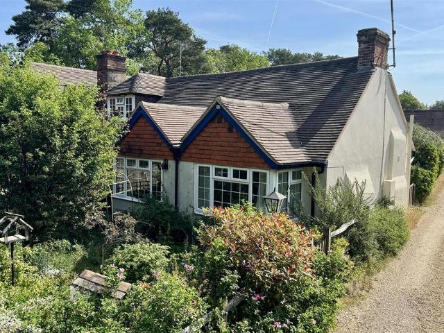 Bungalow for sale in Elstead, Waverley
