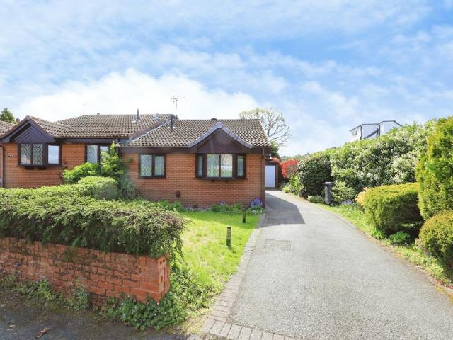 Bungalow for sale in Merryhill, West Midlands