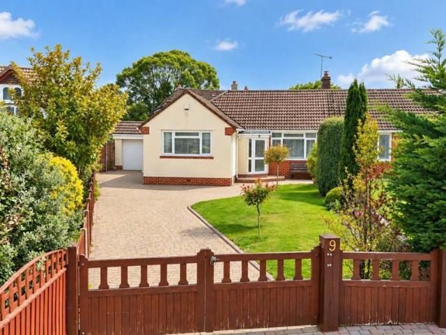 Bungalow for sale in Langford, Churchill