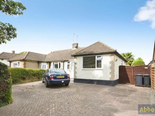 Bungalow for sale in Barling, Essex