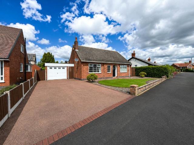 Bungalow for sale in Higher Bartle, Lancashire