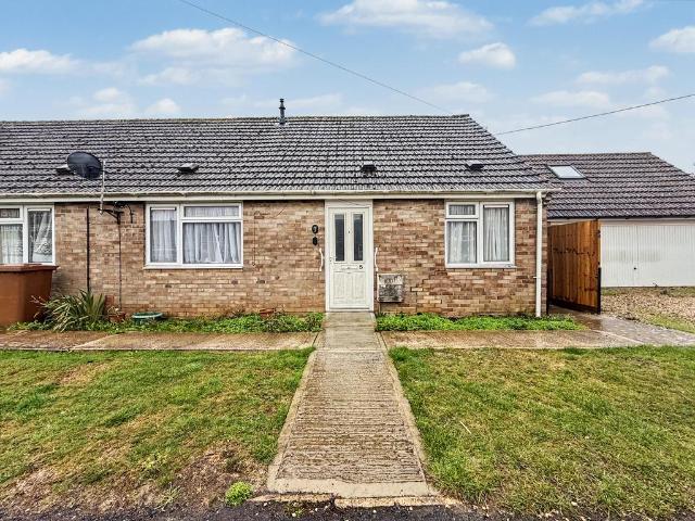Bungalow for sale in Longcot, Vale of White Horse