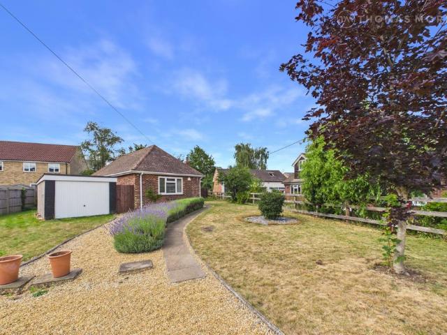 Bungalow for sale in Huntingdon, Cambridgeshire
