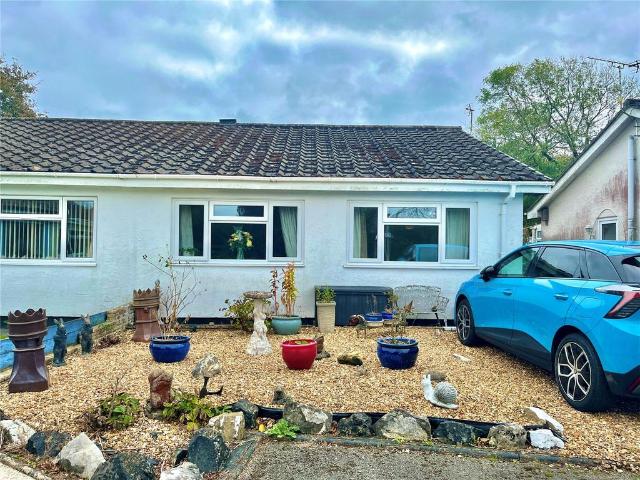Bungalow for sale in Kilgetty, Wales