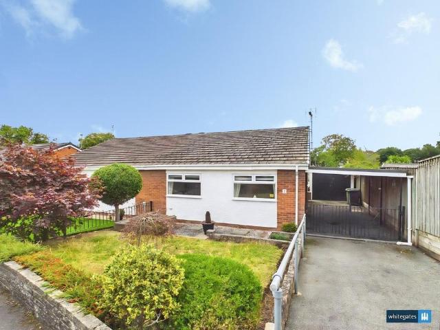 Bungalow for sale in Llay, Wales