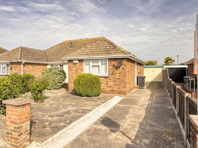 Bungalow for sale in Westwood, Acol