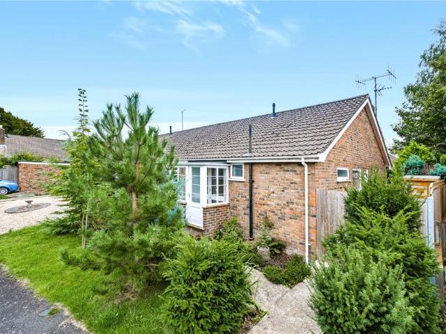 Bungalow for sale in Perryfields, West Sussex